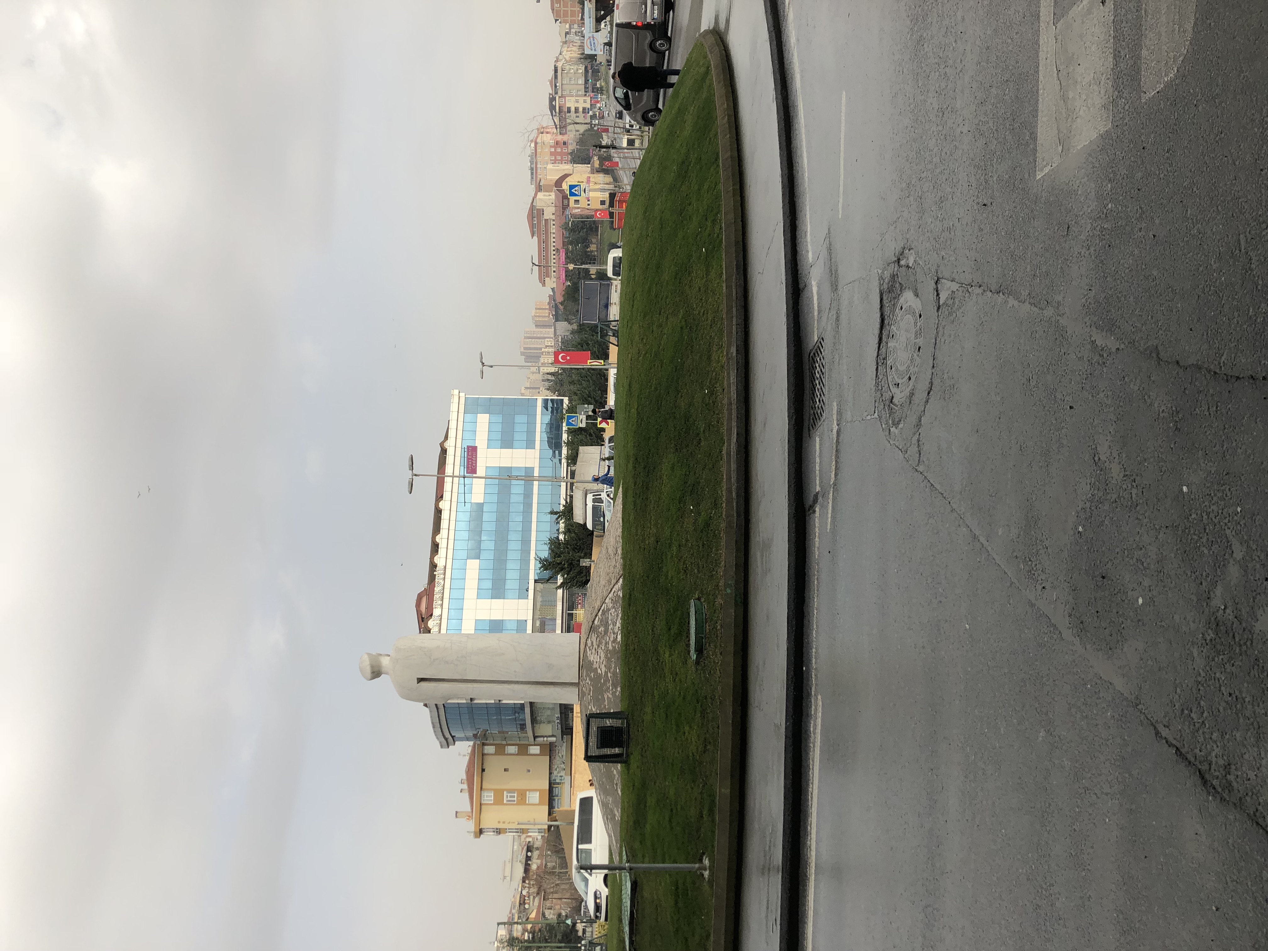 SEYİT NİZAM   متجر في مركز الشارع الاقمشة، في حي تيلسيز , في الشارع