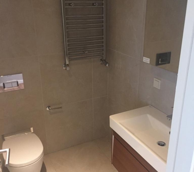 5d693549-36a0-408b-a8f4-1be50aa051ea